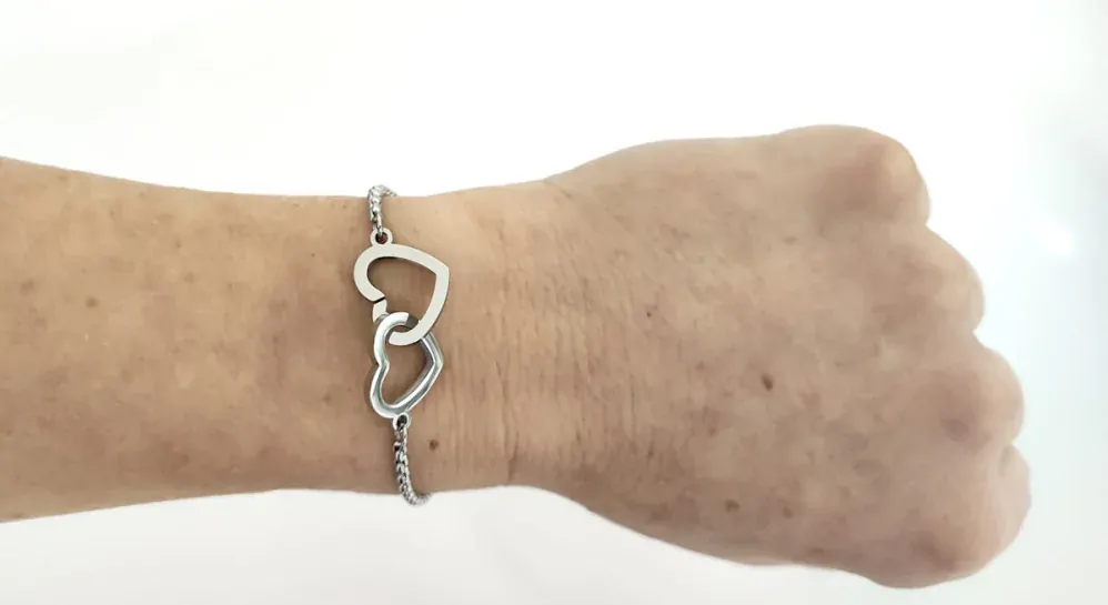 Náramek z chirurgické oceli SRDCE N28 stahovací + krabička